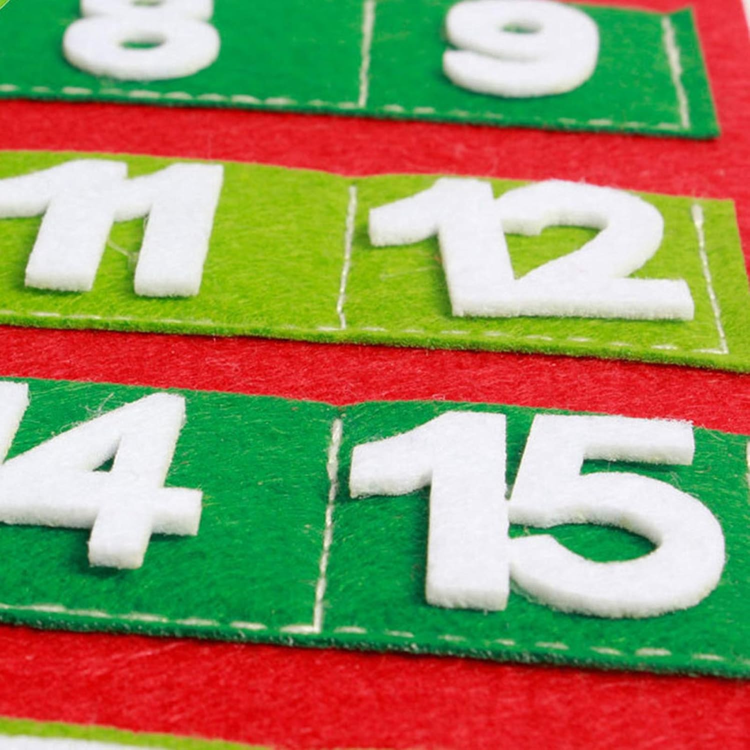 Calendar advent din fetru, Zola,  Mos Craciun - rosu, 24 de buzunare, 67.5 x 20 cm Calendar advent din fetru, Zola,  Mos Craciun - rosu, 24 de buzunare, 67.5 x 20 cm